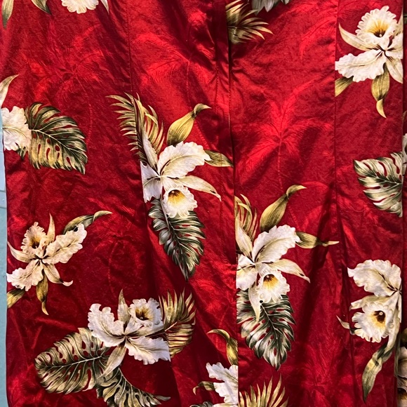 Vibrant Floral Ruffle Blouse - Picture 8 of 12